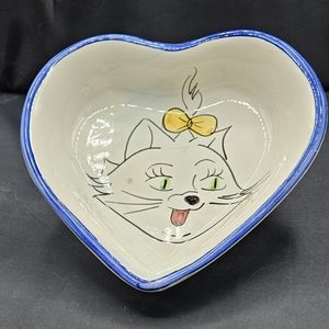 Vintage rare blue white Heart Shaped Bowl dish with Marie from Disney's Aristoca